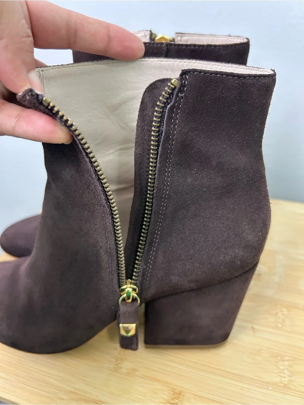 Kate spade New York Suede Ankle Boots Size 8.5M chocolate‎ Brown